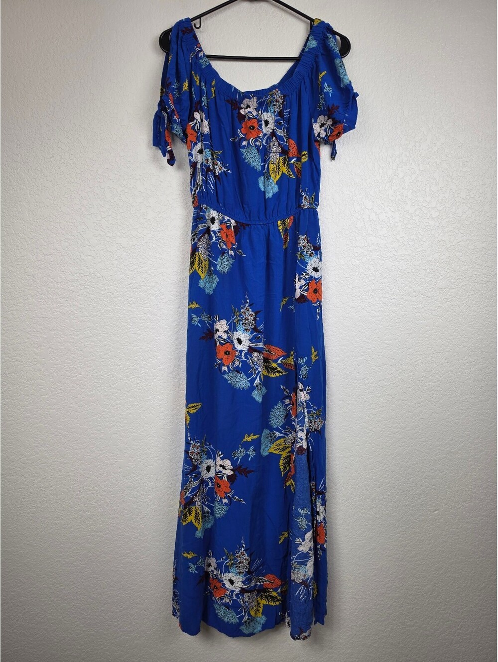 Anthropologie Band of Gypsies Blue Floral Maxi Dress M